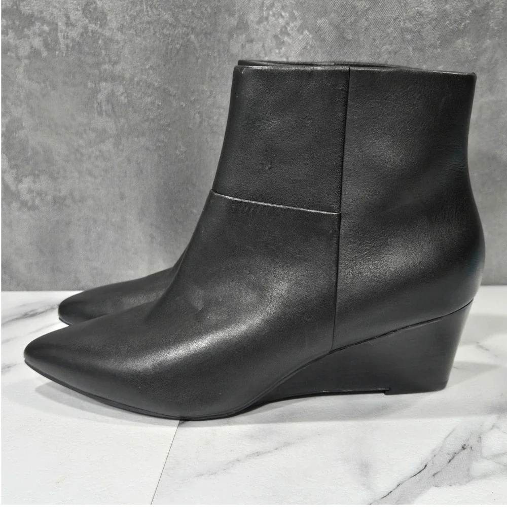 Cole Haan Eneida Ankle Boots Womens 5.5B Black Leather Wedge Pointed Toe Zip